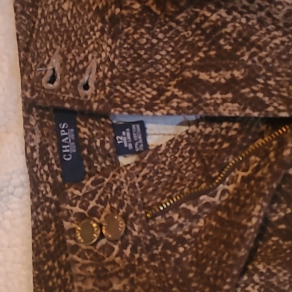 Chaps denim snake print zip front 2 button skirt - Picture 3 of 3